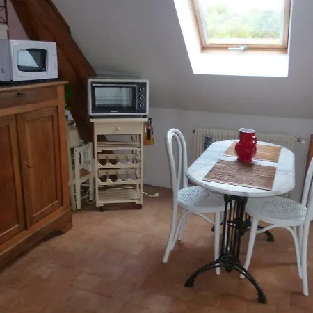 A 1h De Paris, Studio Clair Dans Maison De Ville