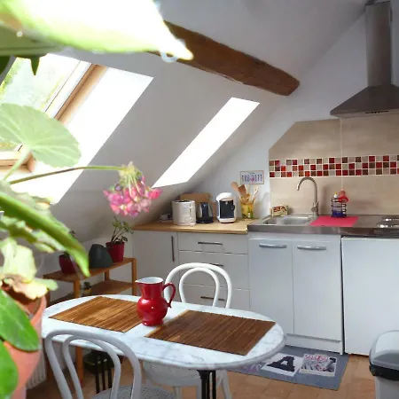 A 1h De Paris, Studio Clair Dans Maison De Ville Apartmán *