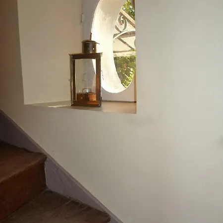 Apartmán A 1h De Paris, Studio Clair Dans Maison De Ville *