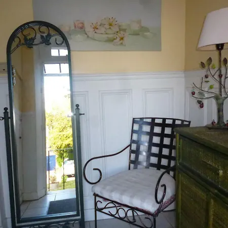 Apartmán A 1h De Paris, Studio Clair Dans Maison De Ville Saint-Pierre-Les-Nemours